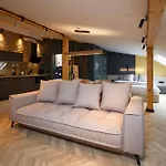 Tsaribrod Design Διαμέρισμα *