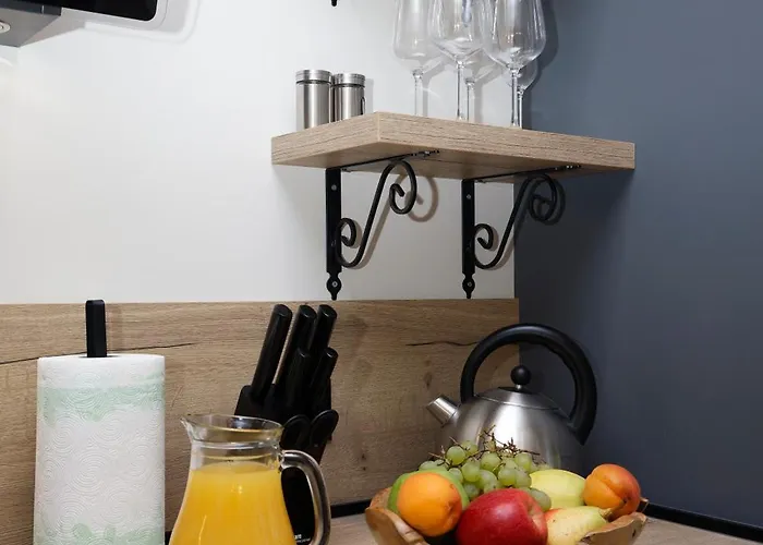 Tsaribrod Design * וארנה